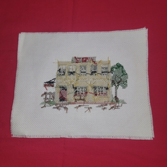 Cross-stitch "Hotel" hand made. Just needs a frame. - Picture 3 of 3